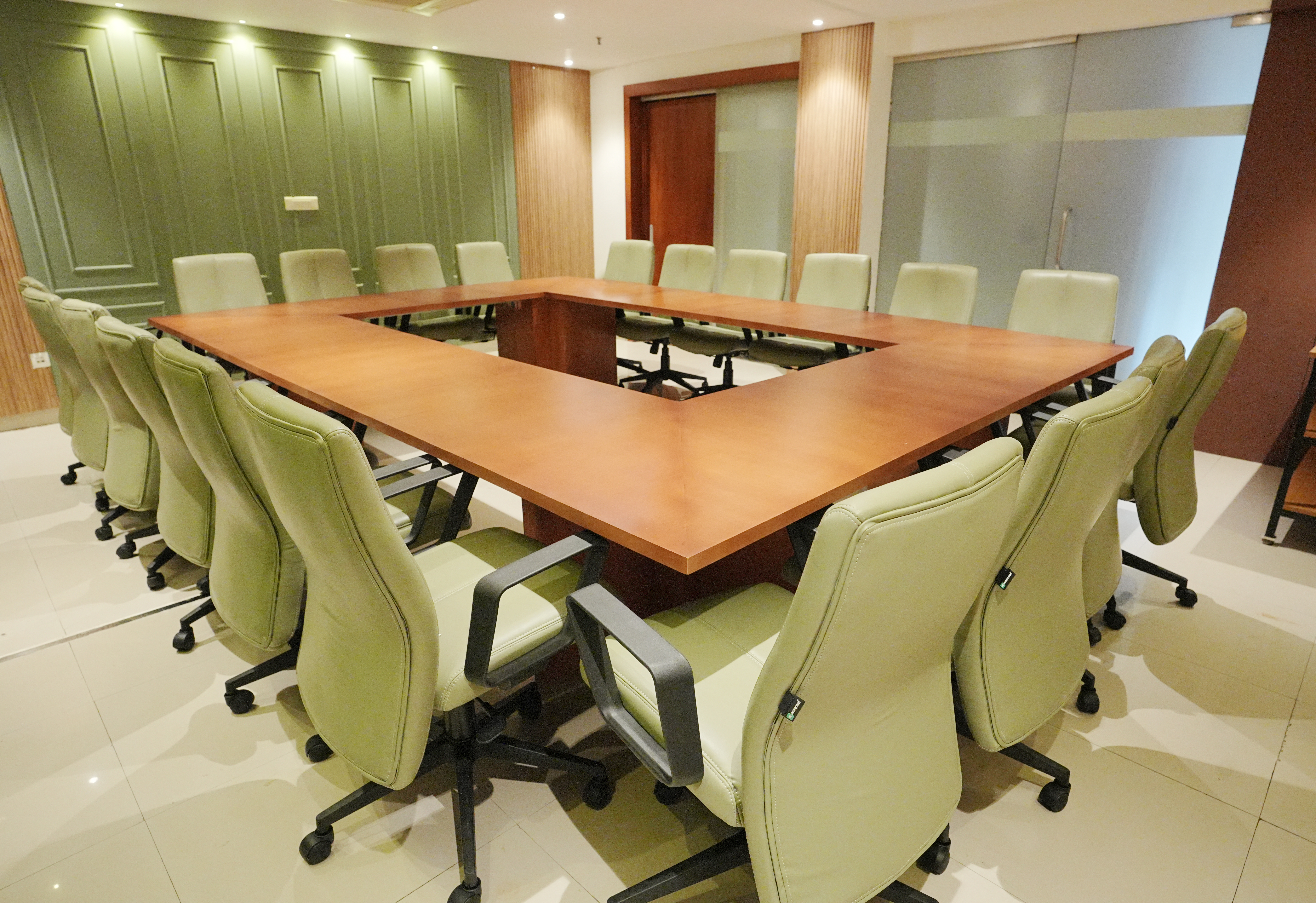 Why Niya Regency is the Best Choice for Corporate Meetings in Thrissur